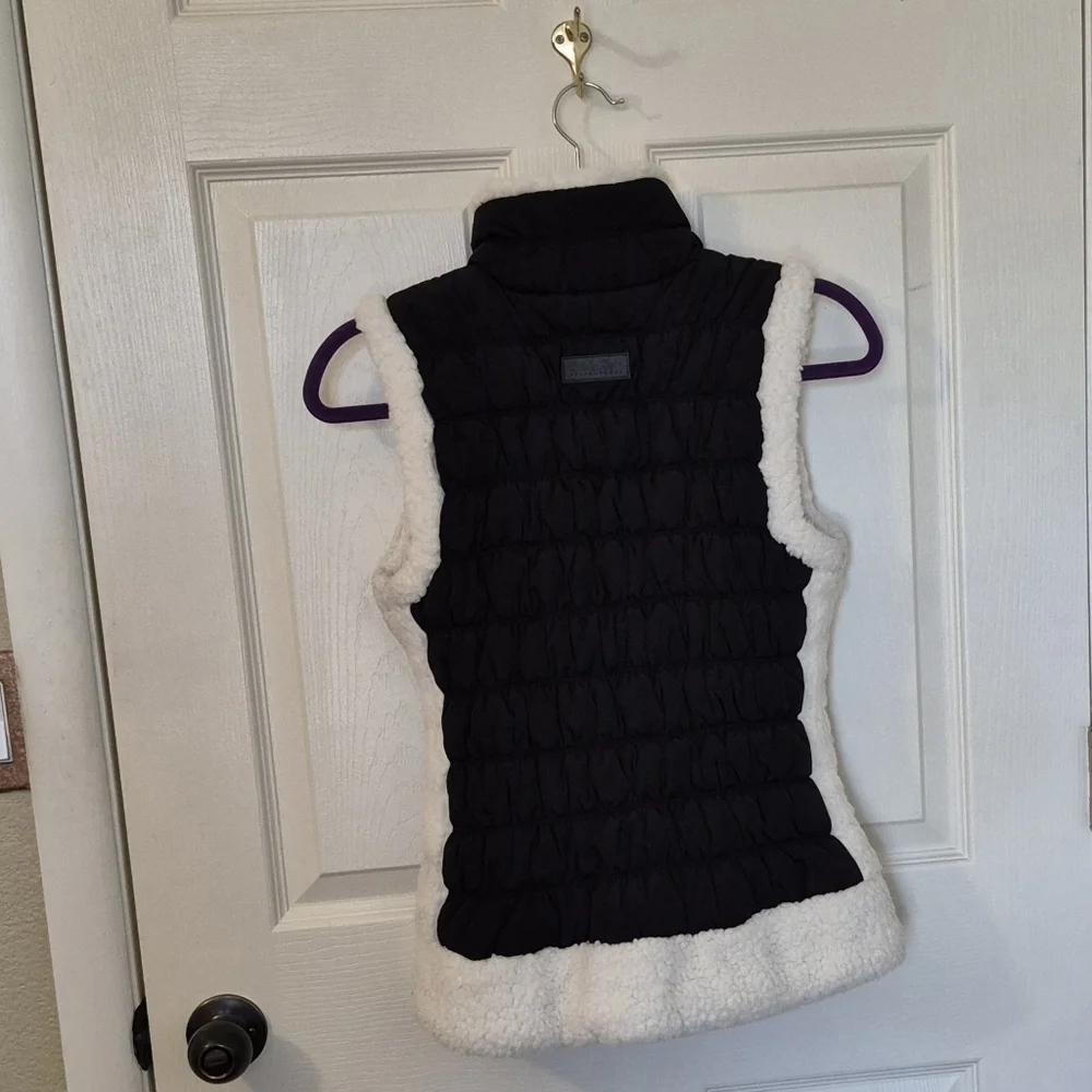 Calvin Klein Quilted Puffer Vest - Picture 3 of 4